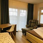 Zur Alten Schmiede Hotel 3*