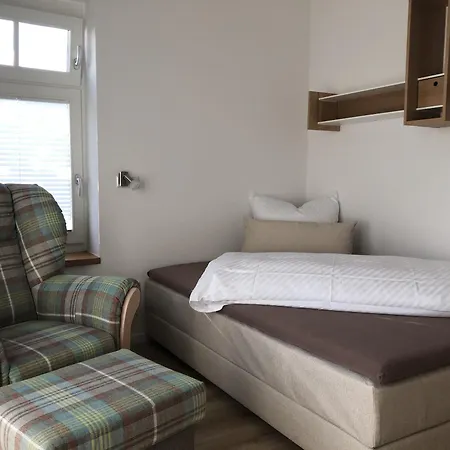 فندق Zur Alten Schmiede 3*