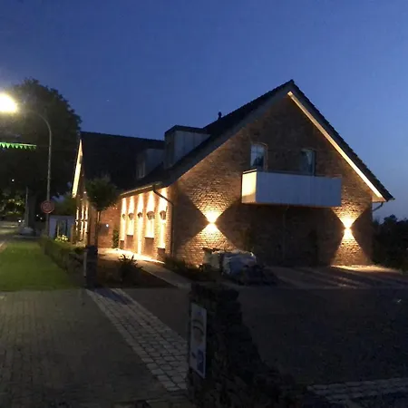 Zur Alten Schmiede Hotel 3*