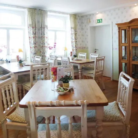 Hotel Zur Alten Schmiede 3*