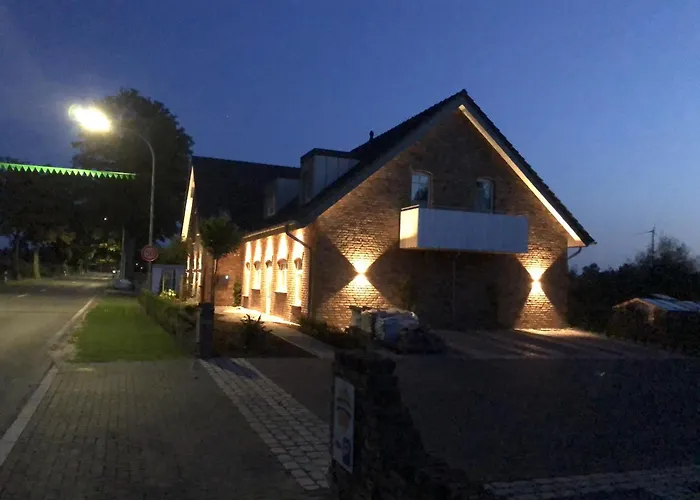 Zur Alten Schmiede Hotel 3*